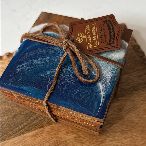 Ocean Wave Wood Cheese Board with Four Coasters - Picture 3 of 5